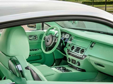 mobile_listing_main_2016-Rolls-Royce-Wraith-Interior