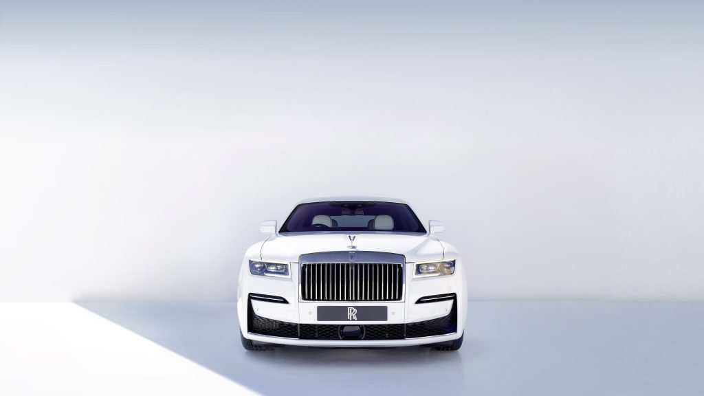 Rolls-Royce Ghost in Detail Hero Desktop